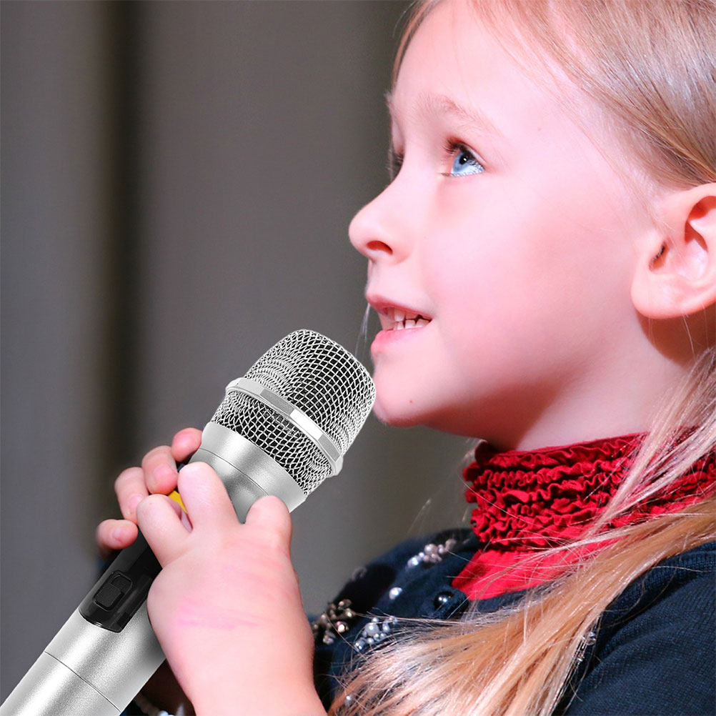 2個入り フェイクマイク プロップス リアルな子供用ポータブ - Kids Microphone Karaoke のレビューと価格