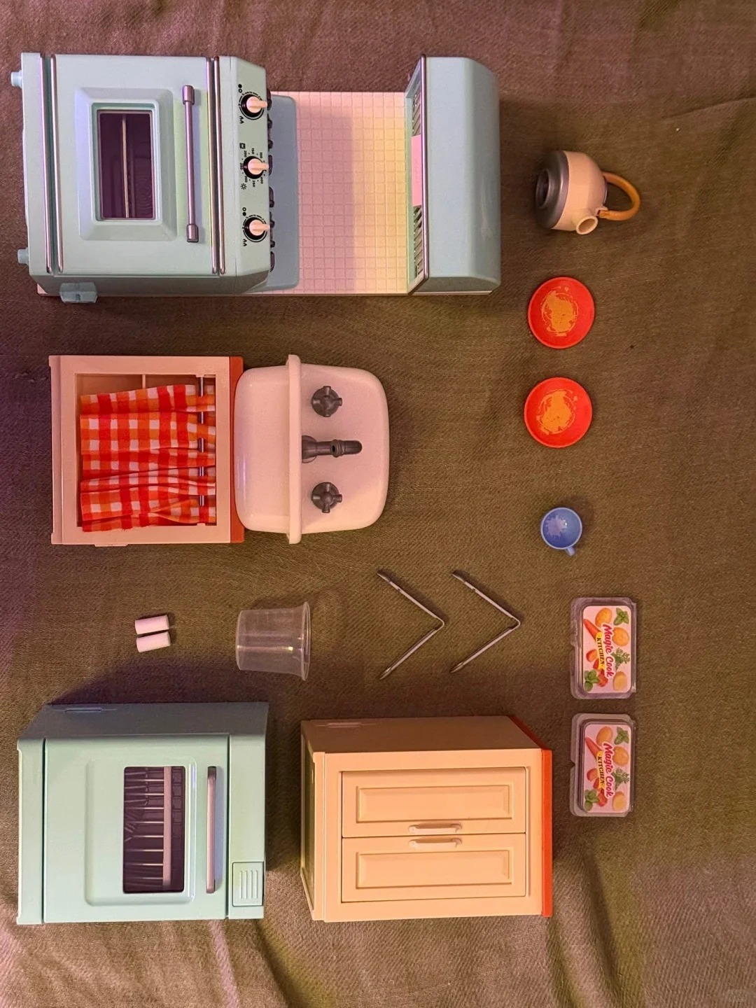 ズル ミニブランド マジッククックキッチンセット サプライズ - Play Kitchen Set のレビューと価格