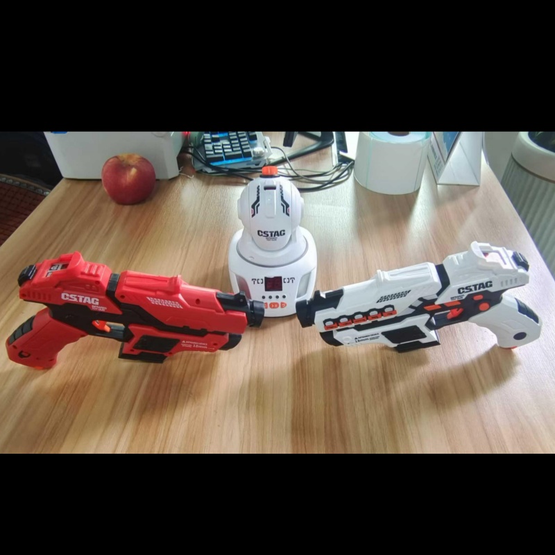 CSTAG プロジェクター射撃ゲーム銃セット新しいキッズギフ - Laser Tag Set Kids のレビューと価格