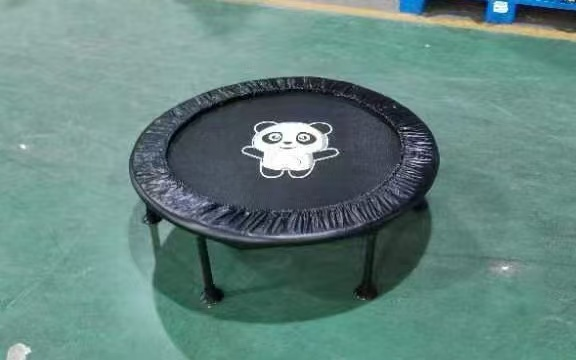 パンダ柄ミニトランポリン 子供用 室内・屋外兼用 安全なジャ - Trampoline Mini Indoor のレビューと価格
